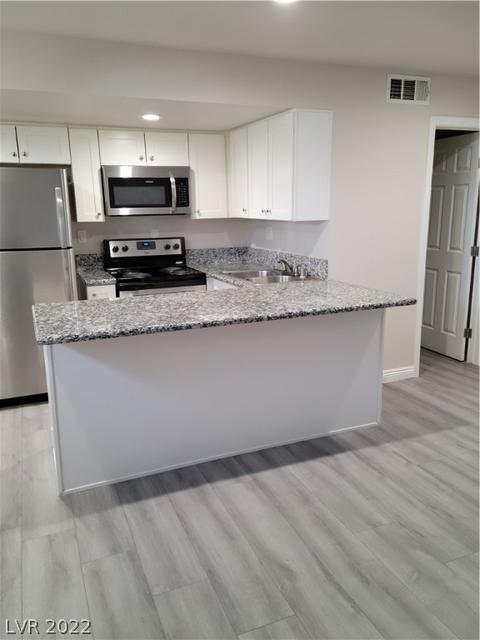 6651 Silverstream Ave #B, Las Vegas, NV 89107