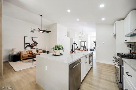 2913 Whalers Cove Cir, Las Vegas, NV 89117