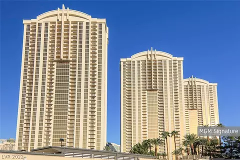 145 E Harmon Ave #1611, Las Vegas, NV 89109
