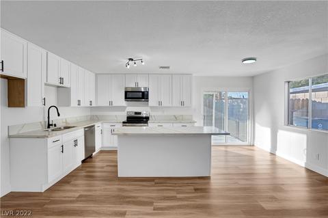 4738 Marnell Dr, Las Vegas, NV 89121