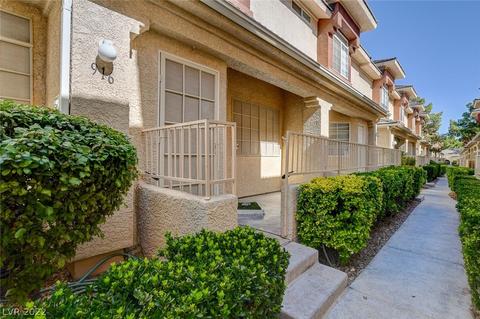 916 Nevada Sky St, Las Vegas, NV 89128
