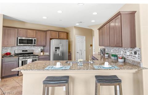 1250 Smokey Valley Ln, Henderson, NV 89002
