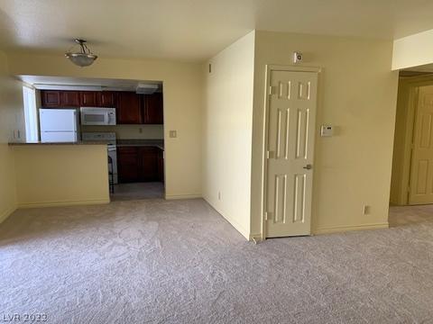 5440 River Glen Dr #395, Las Vegas, NV 89103
