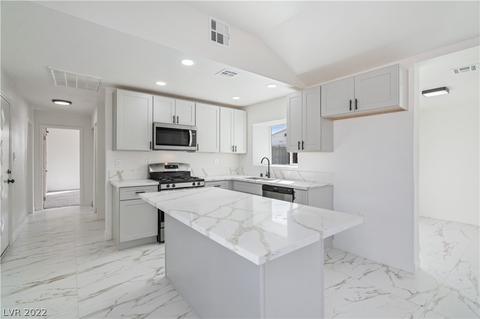 742 Encanto Dr, Las Vegas, NV 89101