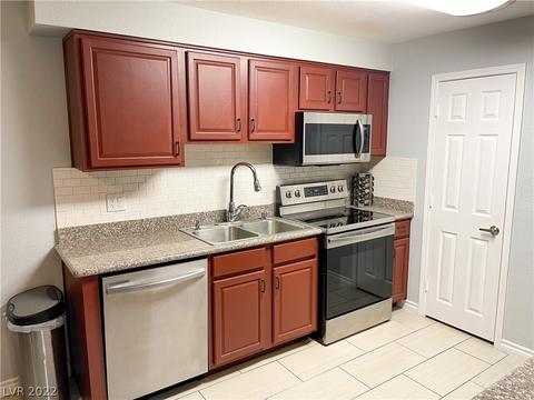 2451 N Rainbow Blvd #2077, Las Vegas, NV 89108