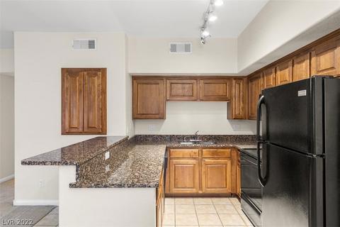 890 Kitty Hawk Dr #1911, Mesquite, NV 89027