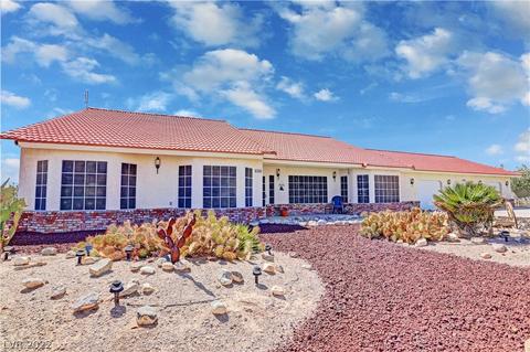 3260 N Helicopter Ave, Pahrump, NV 89060
