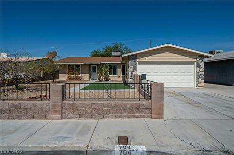 704 Carpenter Dr, Las Vegas, NV 89107