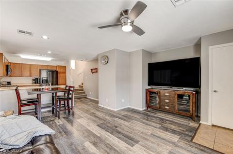 9052 Pearl Cotton Ave, Las Vegas, NV 89149