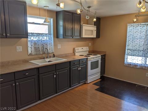 233 Alice, Caliente, NV 89008 photo 9