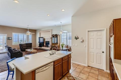 722 Vortex Ave, Henderson, NV 89002 photo 12