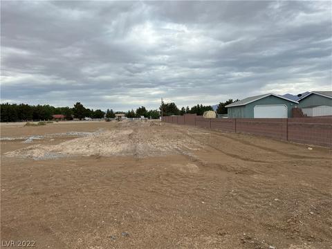 1311 E Fremont St, Pahrump, NV 89048