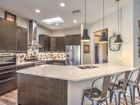 52 Fountainhead Cir, Henderson, NV 89052