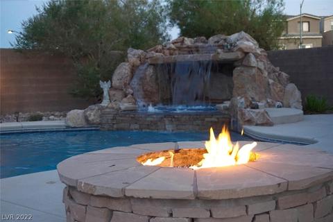 9400 Eagle River Ct, Las Vegas, NV 89166
