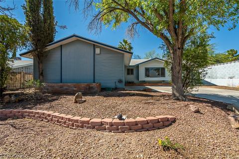 7713 Peacock Ave, Las Vegas, NV 89145