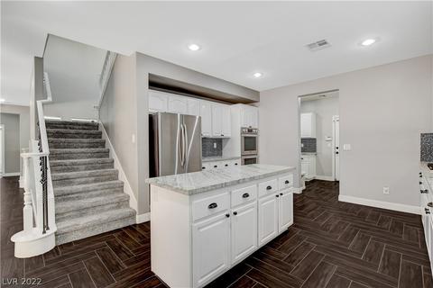 5915 Pueblo Canyon Ave, Las Vegas, NV 89131