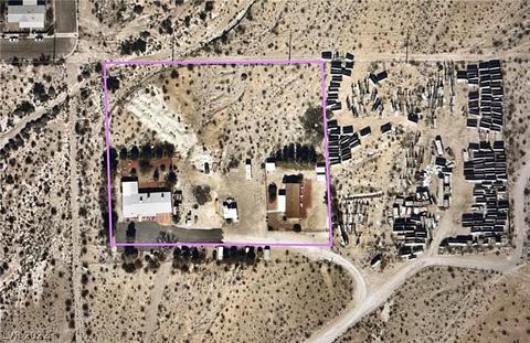 4350 Huckleberry Ln, Las Vegas, NV 89054