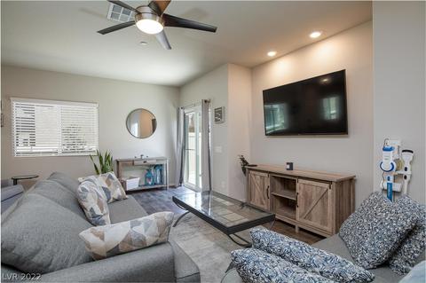 4635 Ridgeley Ave #103, North Las Vegas, NV 89084