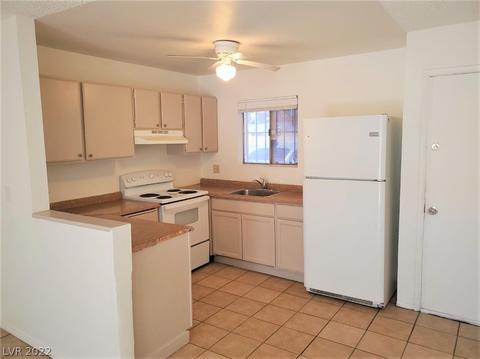 5314 Swenson St #55, Las Vegas, NV 89119