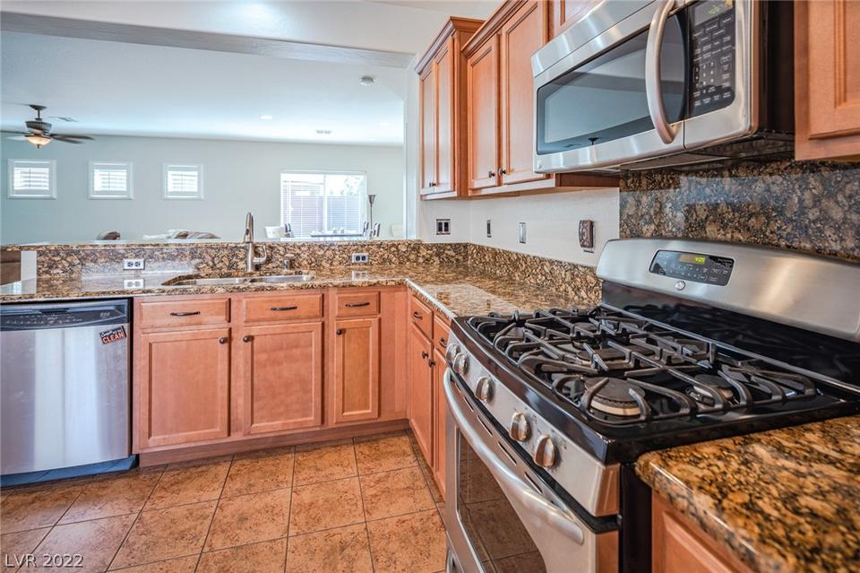  2292 Saint Avertine Ln, Henderson, NV 89044 photo 33