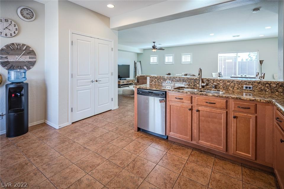 2292 Saint Avertine Ln, Henderson, NV 89044 photo 34