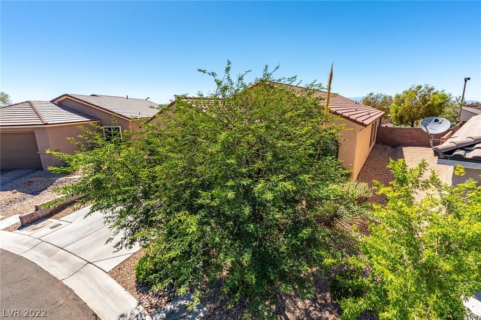  2292 Saint Avertine Ln, Henderson, NV 89044 photo 6