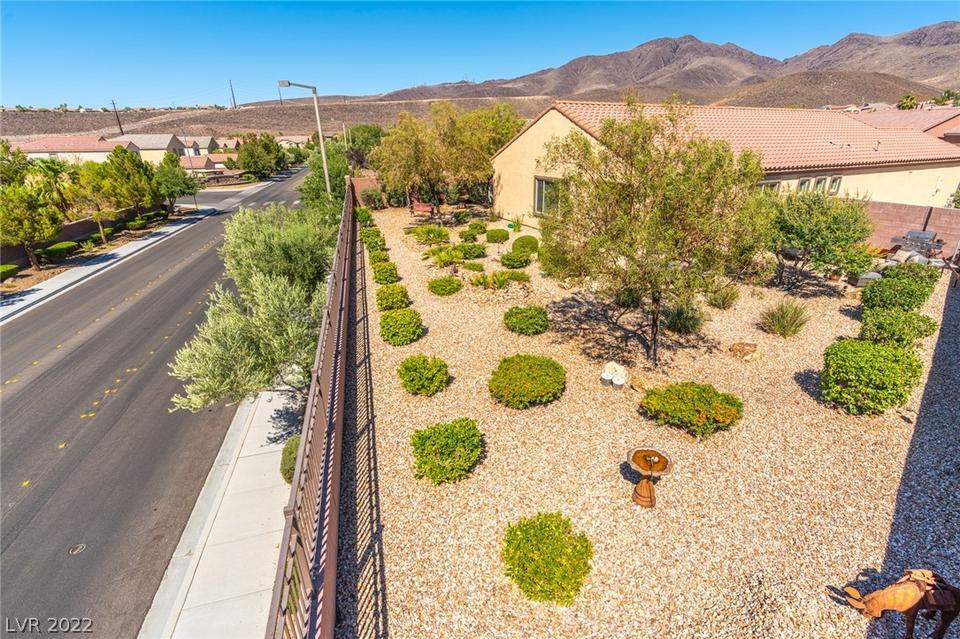  2292 Saint Avertine Ln, Henderson, NV 89044 photo 9