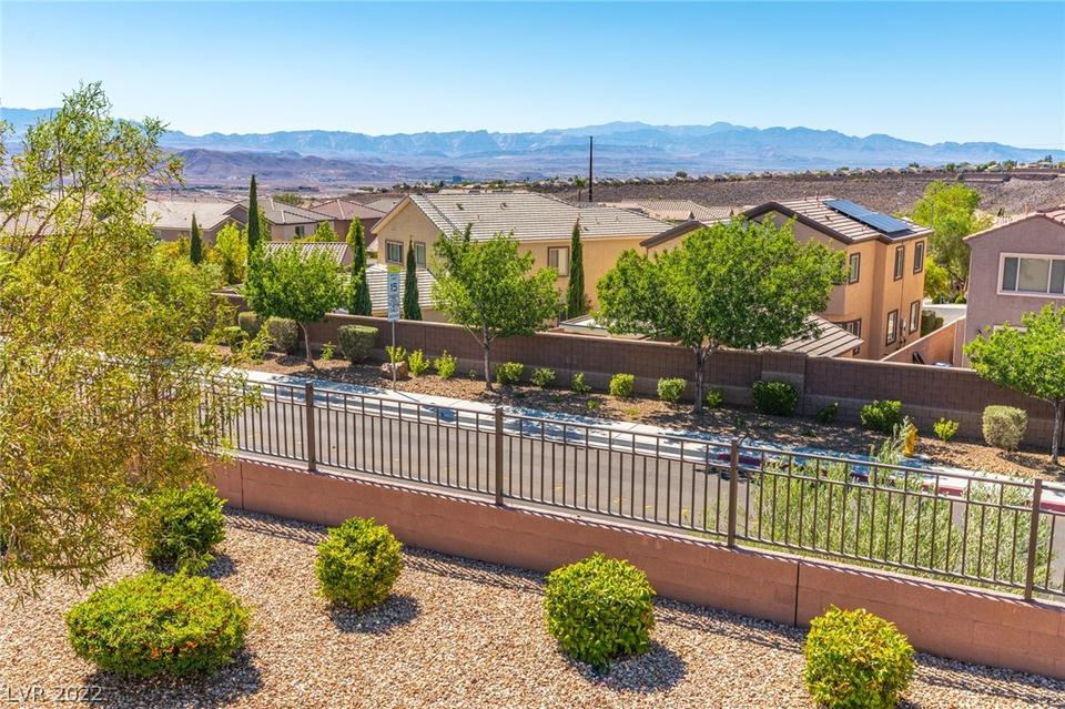  2292 Saint Avertine Ln, Henderson, NV 89044 photo 13