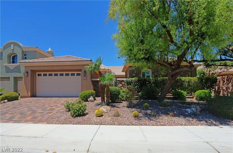 8675 Killians Greens Dr, Las Vegas, NV 89131