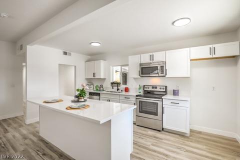 624 N 21st St, Las Vegas, NV 89101