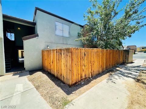 1460 Hialeah Dr #B, Las Vegas, NV 89119