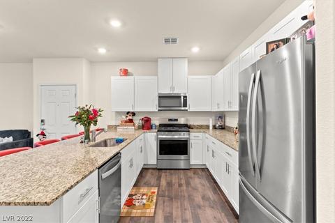 7558 Brody Meadows St, North Las Vegas, NV 89084
