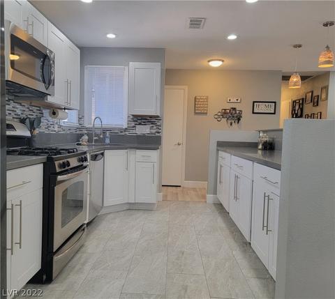 847 Shoreview Dr, Henderson, NV 89002