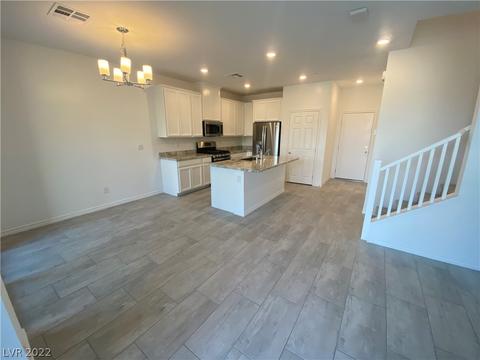 20 Barbara Ln #22, Las Vegas, NV 89183