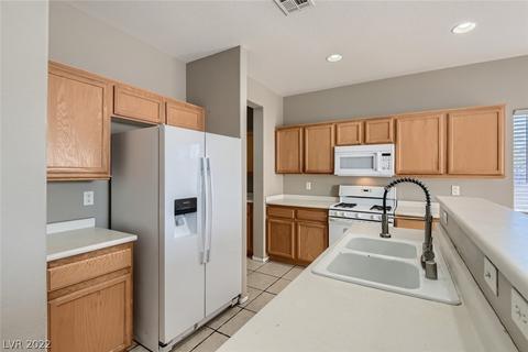 5818 Brimstone Dr, North Las Vegas, NV 89031