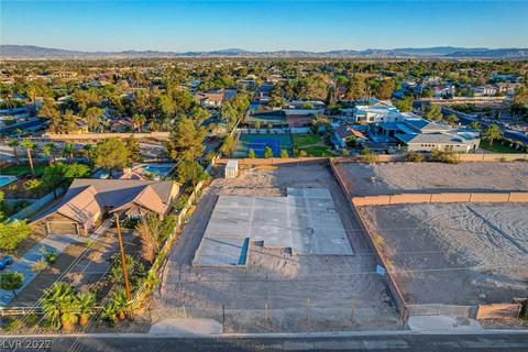 7065 Eldora Ave, Las Vegas, NV 89117
