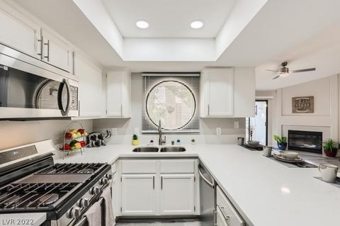 960 N Sloan Ln #205, Las Vegas, NV 89110