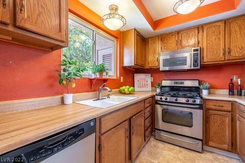 3383 Matvay St, Las Vegas, NV 89121