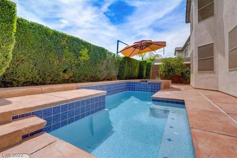8421 Hirsch Mountain Dr, Las Vegas, NV 89131