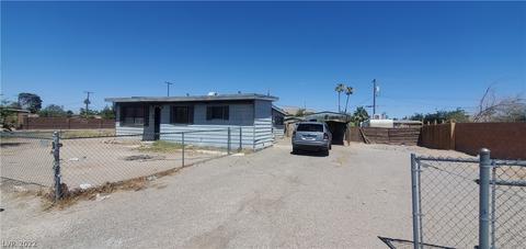 90 Ronald Ln, Las Vegas, NV 89110