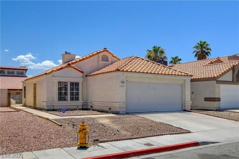 5825 Goodsprings Ct, Las Vegas, NV 89110