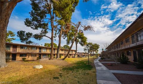 585 S Royal Crest Cir #3, Las Vegas, NV 89169