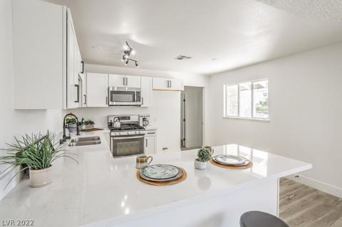3100 Twining Ave, North Las Vegas, NV 89030