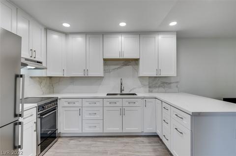 456 Las Casitas Way, Las Vegas, NV 89121