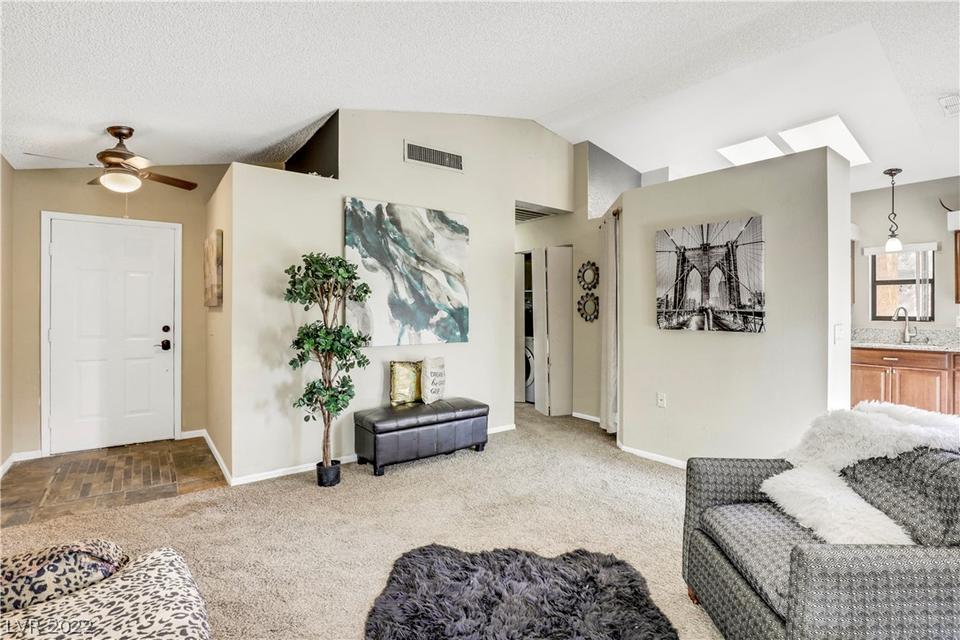  6960 Rusty Nail Way, Las Vegas, NV 89119 photo 10