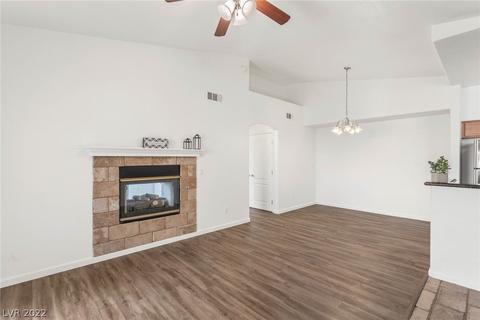 10237 King Henry Ave #202, Las Vegas, NV 89144
