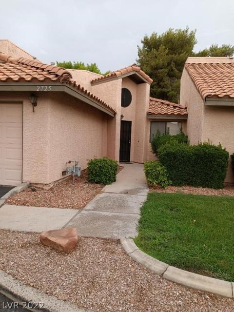 2725 Campo Verde Dr, Las Vegas, NV 89121