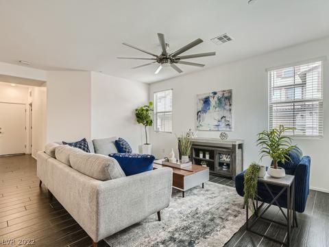 68 Lomita Heights Dr, Las Vegas, NV 89138