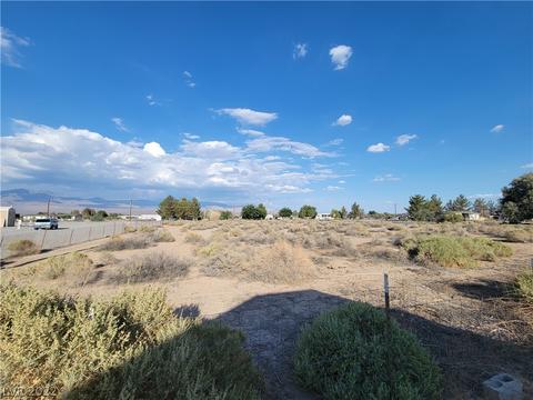 1530 N Leslie St, Pahrump, NV 89060