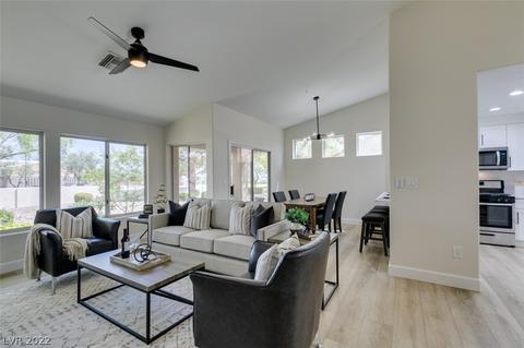 9832 Villa Ridge Dr, Las Vegas, NV 89134